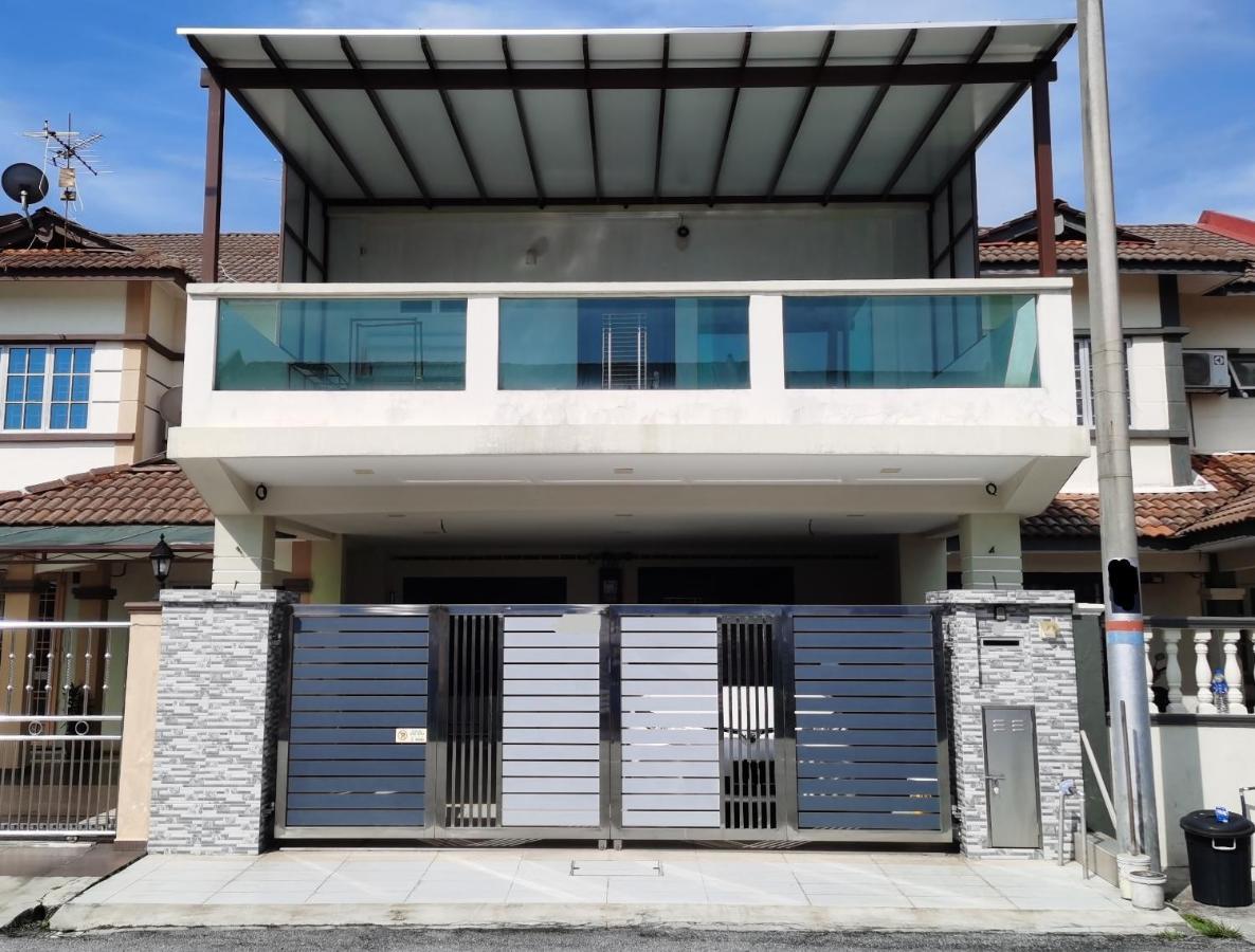 Bbt Double Storey Balcony Bukit Tinggi Home Klang Bagian luar foto